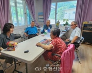 옥천군 동이면, 추석맞이 경로당 방문 < 옥천 < 충북 < 기사본문 - 충청신문 옥천군 동이면, 추석맞이 경로당 방문