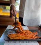 어머니가 제일 좋아하는 짜장면 ‘산내돌짜장’ < 입터진 기자의 한입 PICK < 기획특집 < 기사본문 - 충청신문 어머니가 제일 좋아하는 짜장면... 