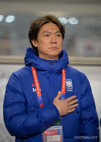 [오만전 현장] 홍명보 감독 “이강인 조기투입 필요했다, 부상 상태는 병원 가봐야 안다” < 대표팀 < 국내축구 < 축구 < 기사본문...