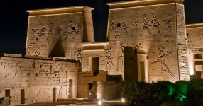 아스완 입장료가 포함된 필레 사원 사운드 & 라이트 쇼 | GetYourGuide