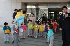 강서구 새영어린이집 학생, 나도 커서 국회의원 될래 < 포토뉴스... 강서구 새영어린이집 학생, 나도 커서 국회의원 될래 - 글로벌뉴스통신GNA