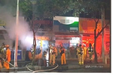 부산, 금곡동 상가 1층 호프집에 화재 < 포토뉴스 < 이슈종합 < 사회 < 기사본문 - 글로벌뉴스통신GNA 부산, 금곡동 상가 1층 호프집에 화재... 