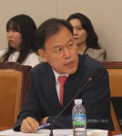(국감)윤한홍 의원, 태양광 비리, 유착관계 드러나 < 포토뉴스 < 국회... (국감)윤한홍 의원, 태양광 비리, 유착관계 드러나 - 글로벌뉴스통신GNA