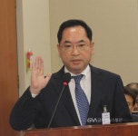(국감)김창용 NIPA 원장 AI로 전산업 지능화 선도 < 포토뉴스 < 국회... (국감)김창용 NIPA 원장 AI로 전산업 지능화 선도... 