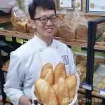 고재영빵집 대표, 매화 종합사회복지관 실버파티쉐 재능기부 참여 < 이슈종합 < 사회 < 기사본문 - 글로벌뉴스통신GNA 고재영빵집 대표, 매화... 