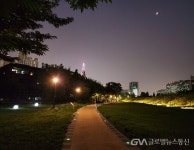 송파구 ‘한성백제왕도길 야간해설 프로그램’ 정규 운영 < 문화종합 < 문화 < 기사본문 - 글로벌뉴스통신GNA 송파구 ‘한성백제왕도길... 