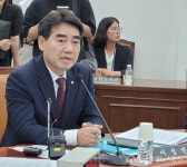 이성권 의원,與지방자치위원회 위원장 맡아 < 국회/정부 < 정치 < 기사본문 - 글로벌뉴스통신GNA 이성권 의원,與지방자치위원회 위원장 맡아... 