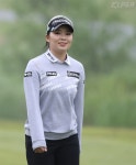 카메라를 향해 미소 짓는 이다연 프로 [KLPGA 챔피언십] < 생생포토... 골프한국 카메라를 향해 미소 짓는 이다연 프로 [KLPGA 챔피언십]