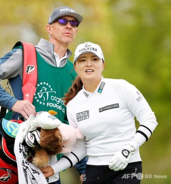 고진영, 파운더스컵 1R 공동 22위…선두는 9언더파 삭스트롬 [LPGA]... 고진영, 파운더스컵 1R 공동 22위…선두는 9언더파 삭스트롬 [LPGA]