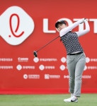 첫날 8언더파 몰아쳐 [KLPGA] < KLPGA < 골프일반 < 뉴스 < 기사본문 - 골프한국 심상치 않은 루키 이예원, 롯데오픈 첫날 8언더파 몰아쳐 [KLPGA]
