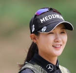 박현경, 메이저 KLPGA 챔피언십 3번째 우승 기대 < 인터뷰 < 뉴스 < 기사본문 - 골프한국 박현경, 메이저 KLPGA 챔피언십 3번째 우승 기대