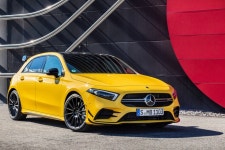 벤츠, 302마력 고성능 소형 해치백 ‘AMG A35’ 공개 < 자동차뉴스... 지피코리아 벤츠, 302마력 고성능 소형 해치백 ‘AMG A35’ 공개