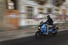 Hongbike홍바이크 | [바이크] '길위의 홍반장' BMW 뉴 C400 X "안정감 최고" < 시승기 < 기사본문 - 지피코리아 [바이크] '길위의 홍반장' BMW 뉴 C400 X "안정감 최고"