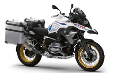 BMW 뉴 R 1250 GS 기막힌 강약의 조화, 온·오프로드의 달인... 지피코리아 BMW 뉴 R 1250 GS 기막힌 강약의 조화, 온·오프로드의 달인