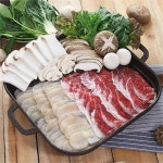 하프클럽 - 대한민국 메가쇼핑 한우 1등급 차돌키조개 삼합선물세트 (차돌 400g + 키조개 200g + 버섯모듬 220g 내외 + 참맛소스 2개)