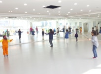 평택음악줄넘기 경희TOP점핑센터 조윤경원장 , 음악과 함께하는 신나는 줄넘기로 행복을 찾아 드립니다. < 칼럼 < 오피니언 < 기사본문... 