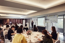 건포도의 오해를 풀어주마! 캘리포니아 건포도 운영위원회 “천연당 건포도 혁명” 세미나 개최 < 레스토랑&컬리너리 < 기사본문 - 호텔앤레스토랑... 