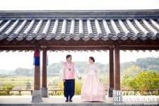 [포토뉴스] 한옥호텔 영산재에서의 특별한 결혼식, 궁중혼례 < Photo News < 기사본문 - 호텔앤레스토랑 [포토뉴스] 한옥호텔 영산재에서의... 