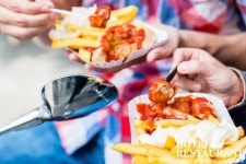 기사본문 - 호텔앤레스토랑 카약이 소개하는 독일에서의 소확행, 케밥 손에 들고 강변따라 미술관 탐방 해보자~! - 호텔앤레스토랑