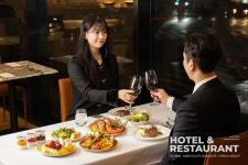 포포인츠 바이 쉐라톤 서울 구로 ‘테이블 32’ 뷔페 레스토랑... 호텔앤레스토랑 포포인츠 바이 쉐라톤 서울 구로 ‘테이블 32’ 뷔페 레스토랑... 