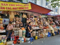 [전관수의 세계음식여행] 베트남 시장의 어제와 오늘 < 전관수 < 칼럼... [전관수의 세계음식여행] 베트남 시장의 어제와 오늘 - 호텔앤레스토랑