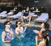 MZ세대 겨냥한 도심 속 풀파티… 포포인츠 바이 쉐라톤 수원, 8월... 풀파티… 포포인츠 바이 쉐라톤 수원, 8월 루프톱 축제 연다... 