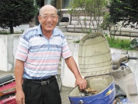 독거노인의 손발 되어주는 갈산면 신곡마을 이환민 씨 < 사람들 < 기사본문 - 홍성신문 내포타임즈 독거노인의 손발 되어주는 갈산면 신곡마을... 