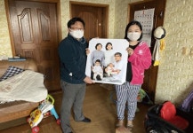 갈산면, 다문화가정에 가족사진 선물 < 사회 < 홍성신문 < 기사본문 - 홍성신문·내포타임즈 갈산면, 다문화가정에 가족사진 선물