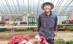 “더불어 사는 농업 하고 싶다” < 사람들 < 홍성신문 < 기사본문 - 홍성신문·내포타임즈 “더불어 사는 농업 하고 싶다”