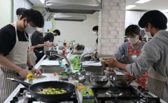 홍주고 ‘손맛자랑’ 반찬 만들기 봉사 < 사람들 < 홍성신문 < 기사본문 - 홍성신문 홍주고 ‘손맛자랑’ 반찬 만들기 봉사