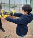 새들과 교감하고 다양한 동물과 만남 < 사회 < 홍성신문 < 기사본문 - 홍성신문 내포타임즈 새들과 교감하고 다양한 동물과 만남