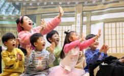 도내 유치원·어린이집 100곳서 ‘아롱다롱’ < 교육/청소년 < 홍성신문 < 기사본문 - 홍성신문·내포타임즈 도내 유치원·어린이집 100곳서... 