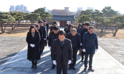 홍성교육지원청, 홍주의사총·충령사 참배 < 교육/청소년 < 홍성신문 < 기사본문 - 홍성신문·내포타임즈 홍성교육지원청, 홍주의사총·충령사 참배