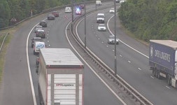 M4 traffic CHAOS begins as major crash sparks delays before fuel protests to rock drivers | UK | News | Express.co.uk M4 traffic... 