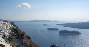Cruise guest warning for Greek islands as passenger shares how to avoid crowds | Cruise | Travel | Express.co.uk Cruise guest... 