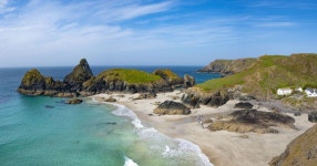 I visited a breathtaking cove in Cornwall better than world... uk I visited a breathtaking cove in Cornwall - better than the... 
