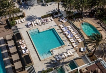 낙원(Eden)이 따로 없는 그곳! : 네일홀릭 - NAILHOLIC MAGAZINE