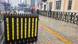 광화문 광장 불편해서 건너편으로 나왔는데 - 인스티즈(instiz) 연예 카테고리 광화문 광장 불편해서 건너편으로 나왔는데