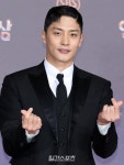 [정보/소식] [단독] 나혼산 떠난 성훈, 마침내 로맨스킹 귀환... 떠난 성훈, 마침내 로맨스킹 귀환…보스의 노골적 취향 캐스팅