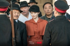 c️ - 인스티즈(instiz) 드라마/영화/배우 카테고리 100일의거짓말) 1932년 경성역에 모인 다섯 사람김유정X박진영X김현주X이무생X진선규... 