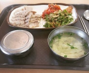 부경대학교 학식 4400원 삼겹수육정식 - 인스티즈(instiz) 이슈 카테고리 부경대학교 학식 4400원 삼겹수육정식