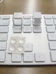 Tilt Your Aluminum Apple Keyboard: 4 Steps Tilt Your Aluminum Apple Keyboard