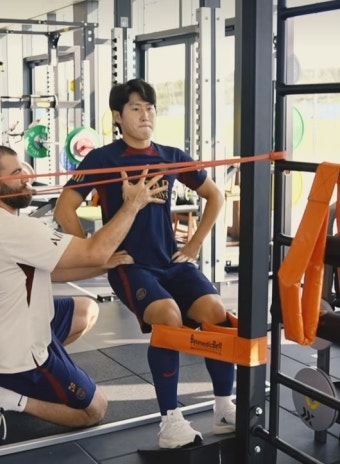 메날두 없는 UCL, 김민재와 이강인이 뛴다...황인범 오현규 양현준까지 < 축구 < 스포츠 < 기사본문 - 아이즈(ize) 메날두 없는 UCL, 김민재와...