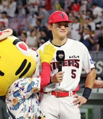 과연 슈퍼스타 김도영, 그 어려운 KBO 최초 대기록 또 썼다 < 야구 < 스포츠 < 기사본문 - 아이즈(ize) 과연 슈퍼스타 김도영, 그 어려운 KBO 최초...