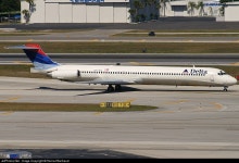 N977DL | McDonnell Douglas MD-88 | Delta Air Lines | Helmut Bierbaum | JetPhotos