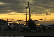 HA-LOI | Boeing 737-7Q8 | Malv Hungarian Airlines | Viktor Lszl | JetPhotos