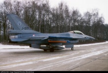 J-017 | General Dynamics F-16A Fighting Falcon | Netherlands - Royal Air Force | Andries Waardenburg | JetPhotos