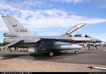 J-068 | General Dynamics F-16B Fighting Falcon | Netherlands - Royal Air Force | Juha Portti | JetPhotos