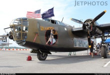N24927 | Consolidated B-24A Liberator | Commemorative Air Force | Mike Egan | JetPhotos