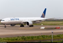 N2142U | Boeing 777-322ER | United Airlines | XieTM | JetPhotos